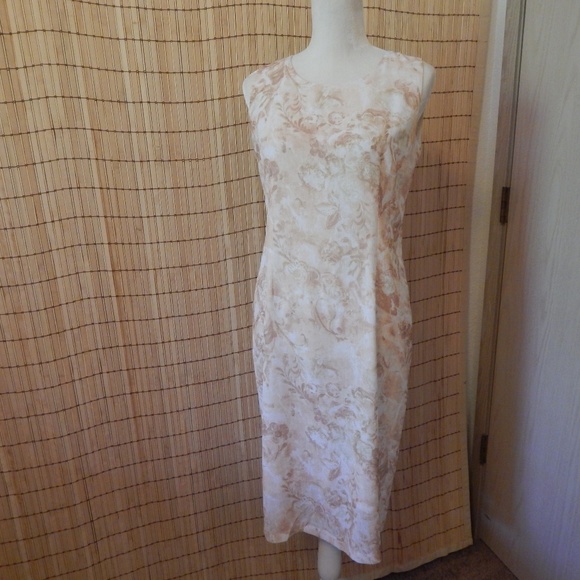 Fen Di Dresses & Skirts - Vintage Fen Di dress - size 12